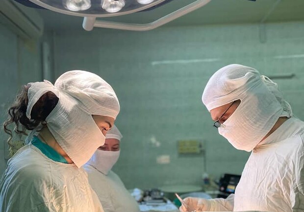 Одеські хірурги врятували двох немовлят із вадами розвитку. 