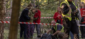 У Києві через закрите укриття в Деснянському районі загинула жінка: подробиці