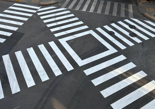 В Одессе появился первый диагональный пешеходный переход. 