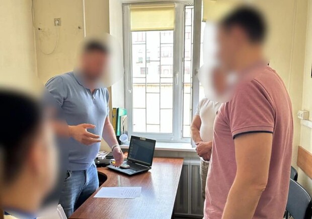 На Одещині затримали підприємця, який намагався підкупити співробітників СБУ. 