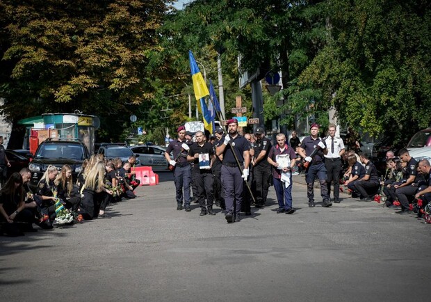 В Одессе простились с полицейским, который погиб за Украину в Херсонской области. 