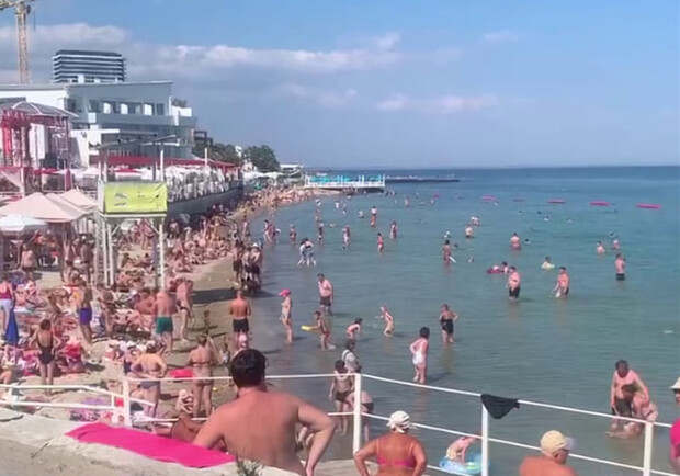 На выходных в Одессе открыли пляжи: как это было. 