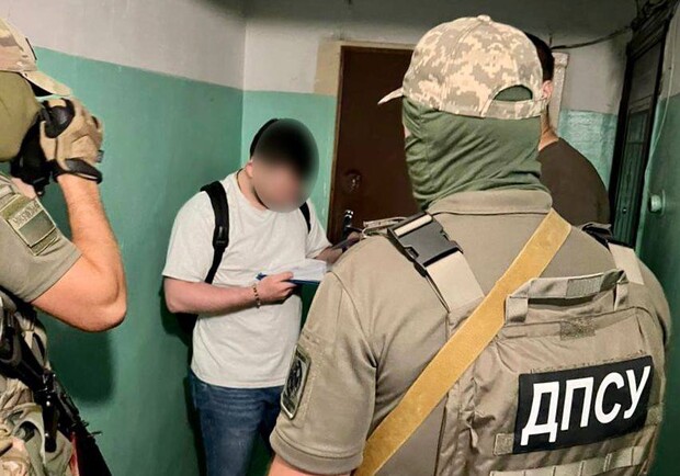 В Одесской области задержали учителя-искусствоведа, навязывавшего детям российскую пропаганду. 