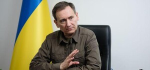 Веніславський пояснив яких жінок стосуватиметься обмеження на виїзд закордон