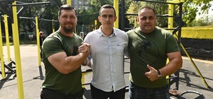 У Залізничному районі Львова відкрили перший тренажерний зал просто неба 