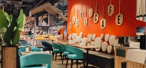 Коворкінг та місце для відпочинку: як кафе у супермаркетах стали конкурентами для ресторанів