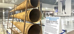 У Києві на вокзалі з'явилася незвичайна скульптура