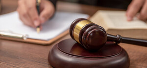 Завладении аэропортом в Одессе: еще одному фигуранту избрали меру пресечения, а имущество комплекса арестовали