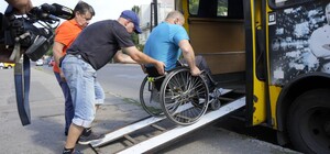 Насколько одесский транспорт приспособлен для перевозки людей в колесном кресле: результаты проверки