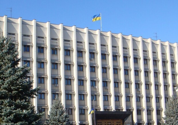 Три депутати Одеської облради достроково склали мандат. 