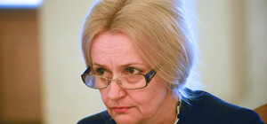 Мовний скандал та Ірина Фаріон: бан від Фейсбука та реакція боксера Усика