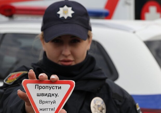 В Одессе проверили, как водители пропускают спецтранспорт. 