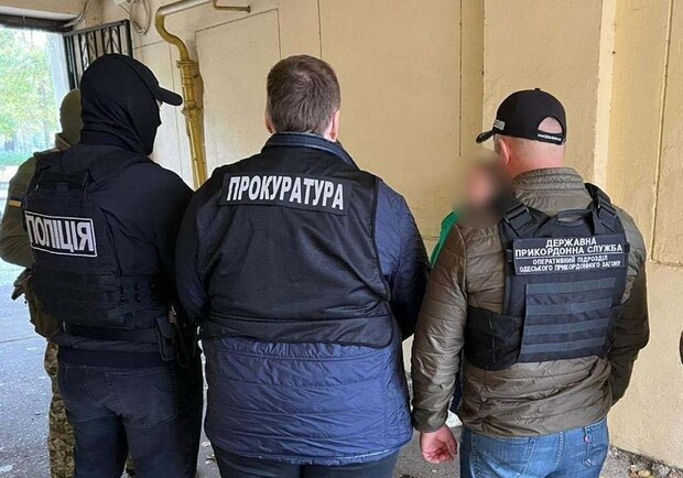 В Одессе разоблачили схему переправки призывников за границу, а в Одесской области задержали уклонистов. 