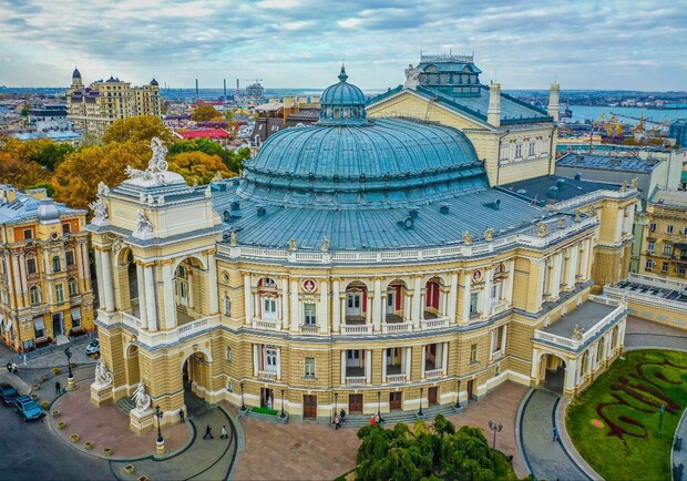 ЮНЕСКО взяв під захист будівлю Оперного та Філармонії в Одесі. 
