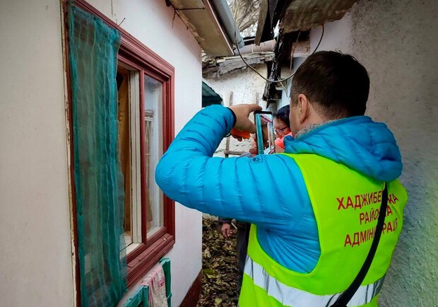 Через дронову атаку в Одесі постраждали 19 будинків: як отримати компенсацію. 