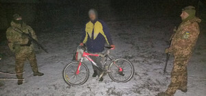 На Одещині чоловік намагався потрапити до Молдови велосипедом