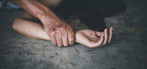 В Киевской области изнасиловали 14-летнюю девочку: подозреваемого нашли