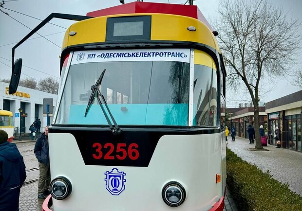 В Одессе отремонтировали еще один трамвайный вагон. 