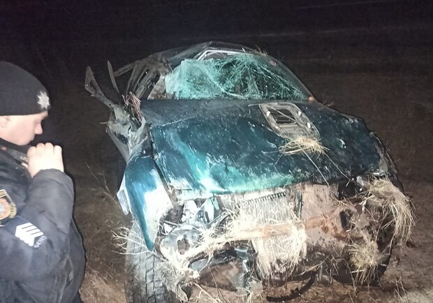 На трассе Одесса – Новоазовск машина упала в кювет: есть пострадавшие. 