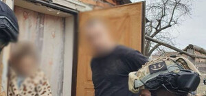 Полицейские нашли 5 человек, которые напали в Киеве на квартиру журналиста Николова - видео