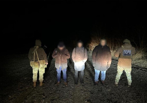 Пытались спрятаться от квадракоптера пограничников: в Одесской области задержали пятерых уклонистов. 