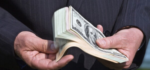 Курс валют в Украине 17 февраля 2024: сколько стоит доллар и евро