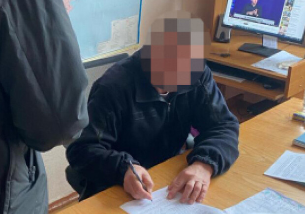 Одесский полицейский "одолжил" авто со штрафплощадки и ездил на нем год - фото