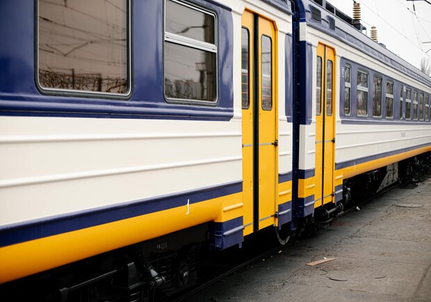 Оновлений електропотяг випустили на приміські маршрути на Одещині. 