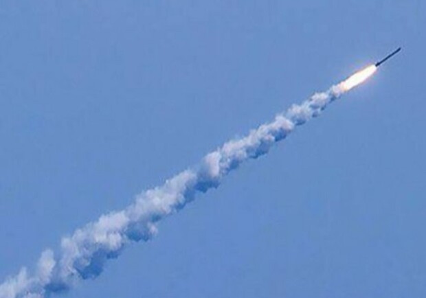 РФ атакувала Одеський район балістичною ракетою: є загиблий. 