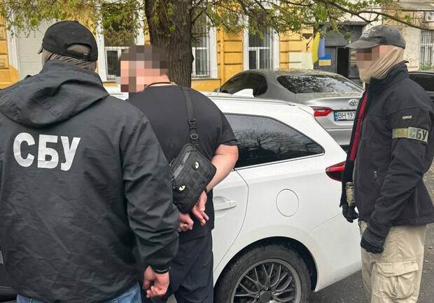 В Одесі інспектор патрульної поліції допомагав п'яним водіям. 