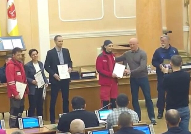 В Одессе наградили Дарт Вейдера: он стал добровольцем по гражданской защите. 