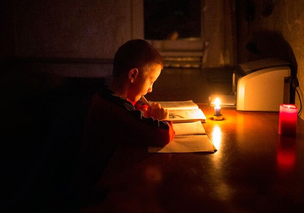 В Одессе и Одесской области будут действовать стабилизационные отключения электроэнергии: когда света не будет. 