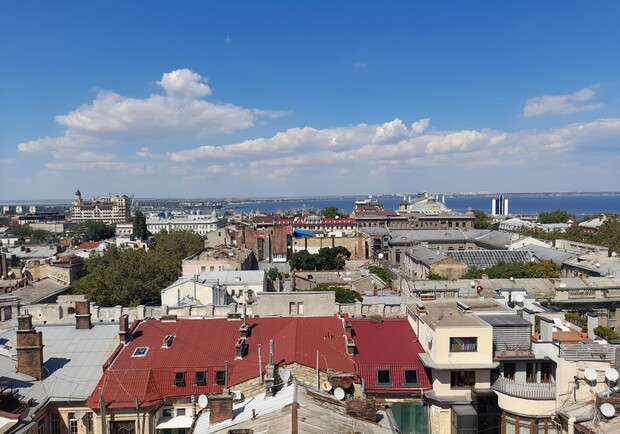 Одесса с крыш и террас: в каких заведениях можно полюбоваться видом на город с высоты. 
