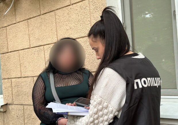 В Одессе женщина за 9000 долларов "делала" мужчин непригодными к службе   - фото
