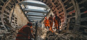 В Киеве разобрали тоннель метро между станциями 