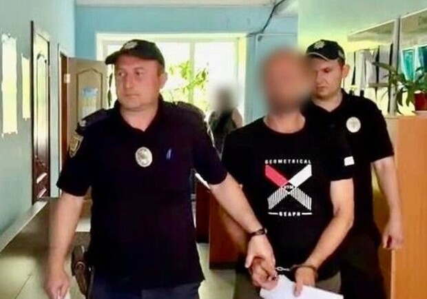 В Одеській області затримали чоловіка, якого підозрюють у вбивстві односельчанина. 