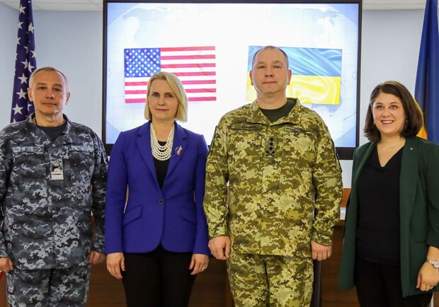 Встреча Бриджит Бринк с руководством Одесского регионального управления Морской охраны. 