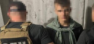 В Одесі та області підлітки і молодий хлопець знову підпалювали авто військових