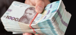 Самые крупные банки Украины готовят ограничения на переводы