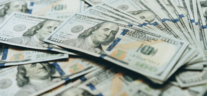 США заморозили помощь иностранным государствам: как это повлияет на Украину