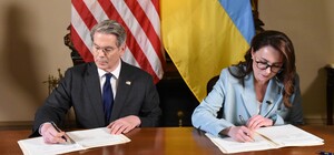 Україна та США підписали угоду про надра: що вона передбачає