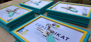 В Днепре семьи из Мариуполя получили ключи от новых квартир