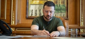 Зеленський підписав документи для швидкої ратифікації Угоди про створення Спеціального трибуналу