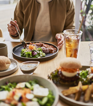 5 закладів у Запоріжжі, де можна смачно поїсти бізнес-ланч