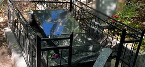 В Одессе на одном из кладбищ повредили памятники