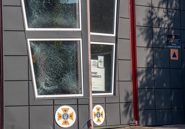 Пожарная часть, которая получила повреждения в результате дроновой атаки на Одессу ночью 22 июля 2025 года. 