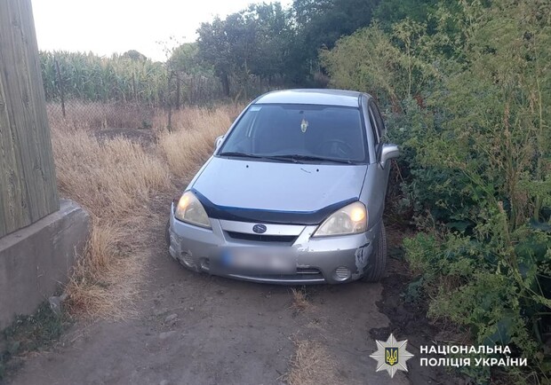 На Одещині п’яний чоловік викрав авто біля кладовища: поліцейські знайшли його менш ніж за годину 