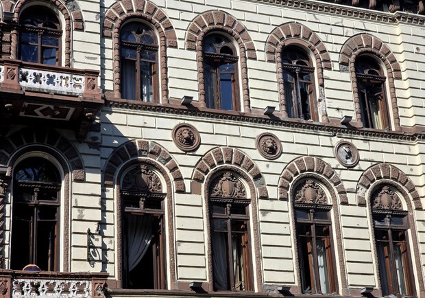 Вибиті вікна в готелі "Лондонський". 