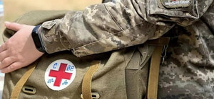 Жінок із медичною освітою автоматично поставлять на військовий облік, — Кабмін