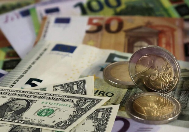 Курс валют в Україні 4 серпня 2025 року: скільки коштує долар та євро. Фото: pixabay.com 